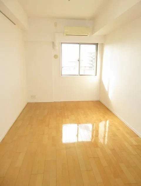 Esty Maison Oshima - Interior - ["Wall", "Flooring", "Wood"]