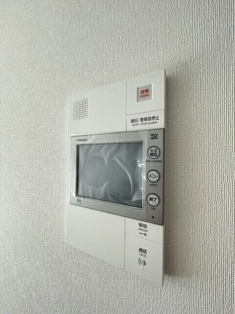 Stylio Kamata West - Interior - ["Electronic device", "Technology", "Machine"]