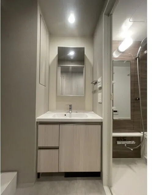 Wellis Urban Sumiyoshi East - Interior - ["Flooring", "Floor", "Interior design"]