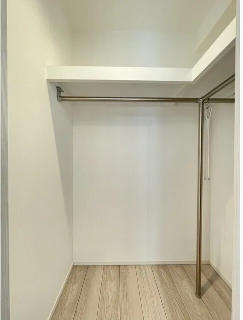 Season Flats Omorinishi - Interior - ["Wood", "Flooring", "Floor"]