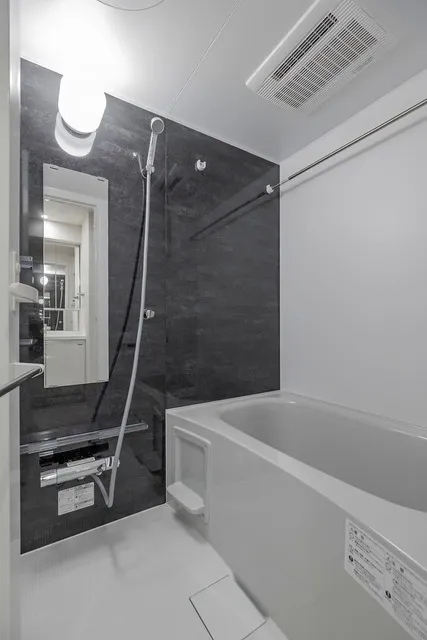 Terrace Kitasenju - Interior - ["Plumbing fixture", "Bathroom", "Flooring"]