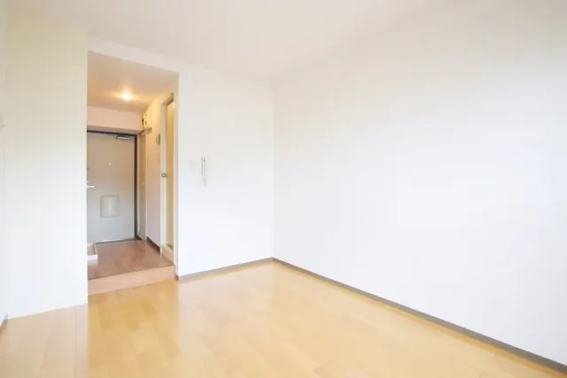 Sky Court Shimotakaido - Interior - ["Flooring", "Floor", "Wood"]