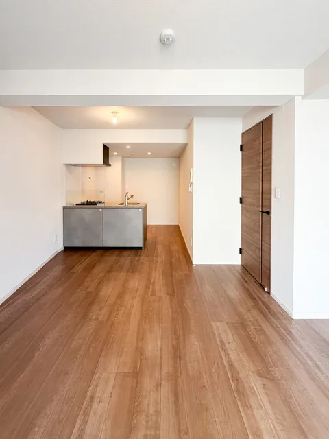 Preasvelta Minowa - Interior - ["Wood flooring", "Flooring", "Floor"]