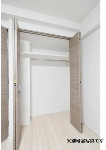 Makes Design Monzen-Nakacho River Place - Interior - ["Wood", "Flooring", "Floor"]