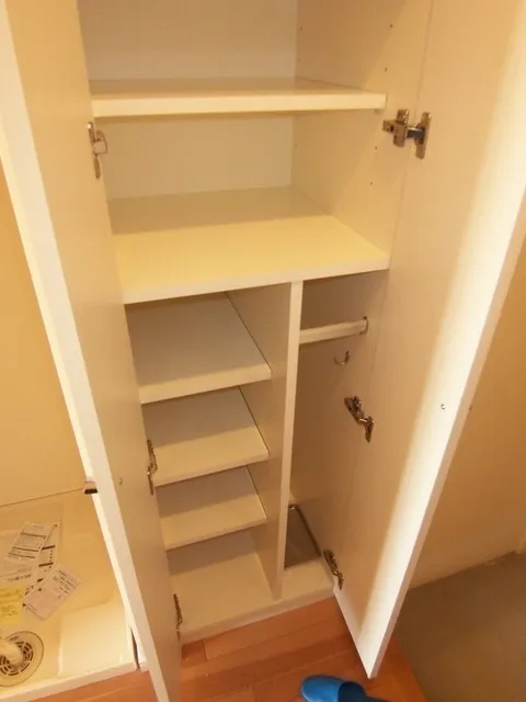 Toi Te Maison - Interior - ["Wood", "Flooring", "Floor"]