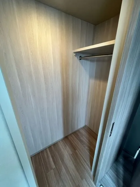 Crevia Luxe Kinshicho - Interior - ["Building", "Wood", "Fixture"]