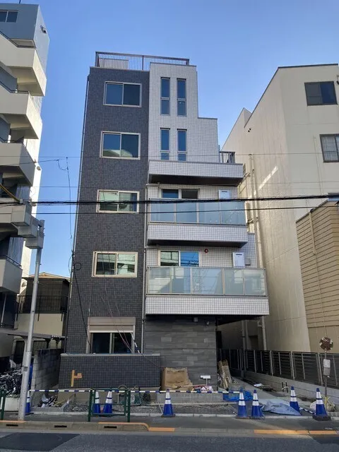 Cherclair Shoan - Exterior - ["Apartment", "Urban design", "Composite material"]