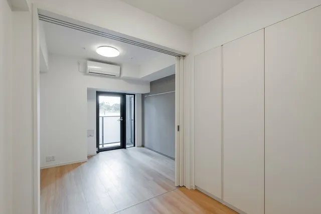 Asyl Court Shoto - Interior - ["Flooring", "Floor", "Ceiling"]