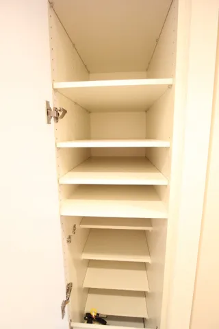 Prime Urban Ikebukuro - Interior - ["Wood", "Shelving", "Shelf"]