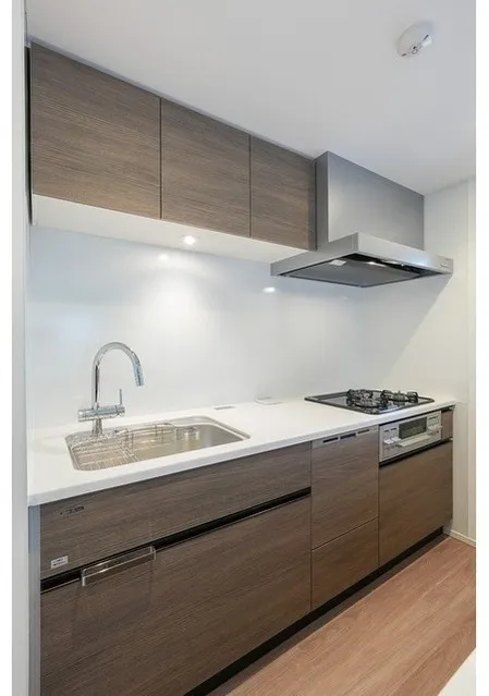 Comforia Liv Nagafukucho - Interior - ["Kitchen", "Kitchen Sink", "Countertop"]
