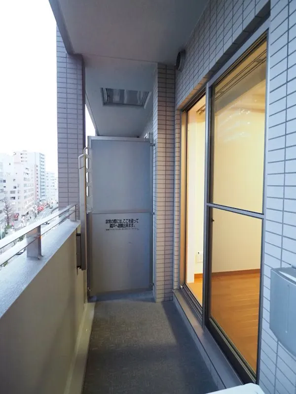 Park Flats Shibuya Daikanyama - Interior - ["Building", "Fixture", "Window"]