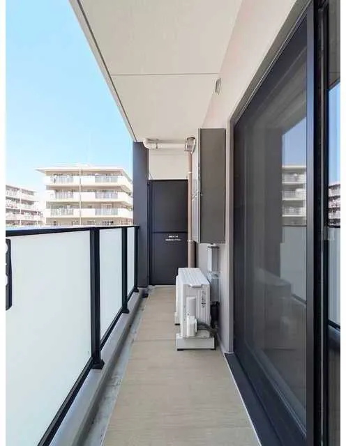 Wellis Urban Sumiyoshi West - Interior - ["Apartment", "Composite material", "Glass"]