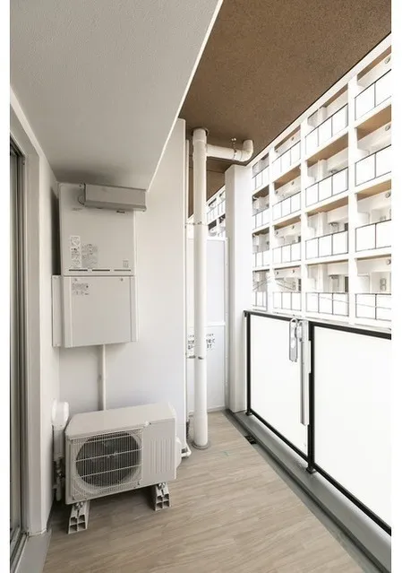 LIBR GRANT Nishi Shinjuku WEST - Interior - ["Floor", "Flooring", "Interior design"]