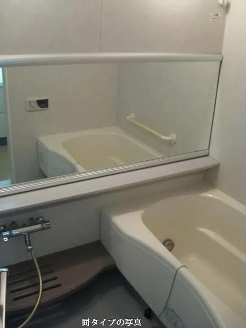 Comforia Shimo-Ochiai - Interior - ["Bathroom", "Property", "Bathtub"]