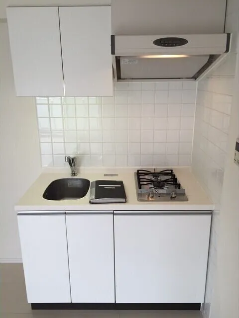 BPR Residence Yoyogi Hatsudai - Interior - ["Kitchen Appliance", "Major appliance", "Kitchen"]
