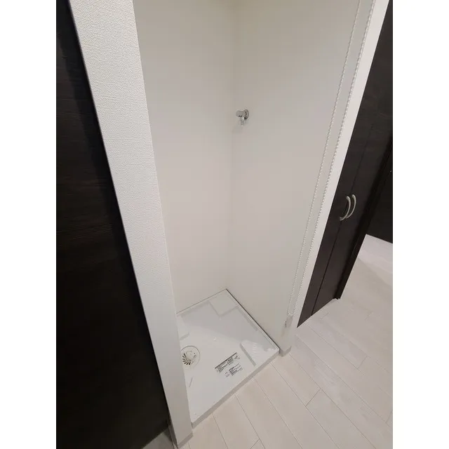 Villa Claire Bunkyo Koishikawa - Interior - ["Rectangle", "Automotive design", "Wood"]