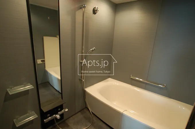 Park Cube Meguro Tower - Interior - ["Bathroom", "Property", "Room"]