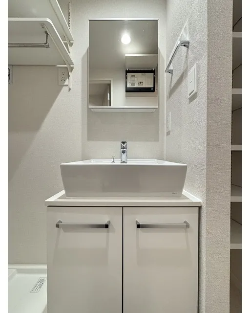 Well Square Shibuya Honmachi - Interior - ["Bathroom Sink", "Plumbing fixture", "Sink"]