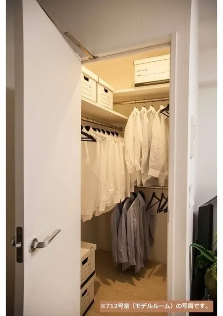Comforia Kinshicho DEUX - Interior - ["Closet", "Interior design", "Door"]
