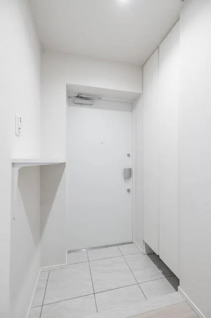 Asyl Court Honancho Terrace - Interior - ["Flooring", "Floor", "White"]