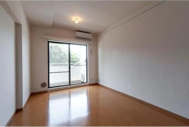 Flat Hamadayama - Interior - ["Window", "Building", "Hall"]