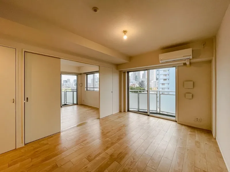 Castalia Hatsudai - Interior - ["Apartment", "Flooring", "Floor"]