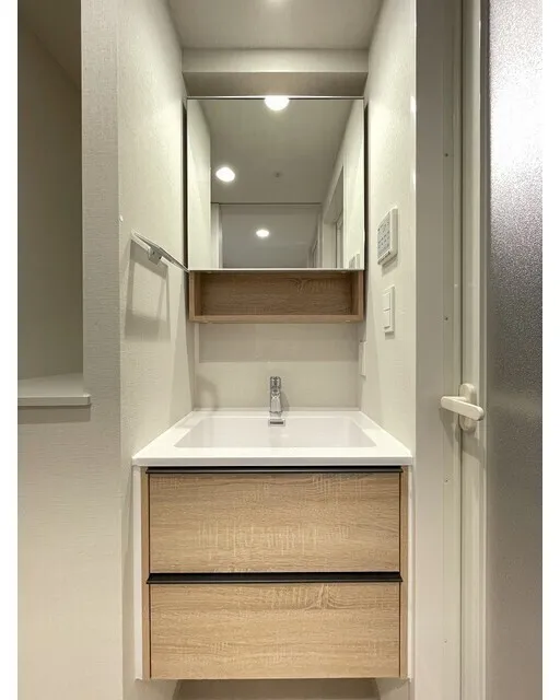 Comforia Liv Kayabacho - Interior - ["Bathroom Sink", "Flooring", "Bathroom cabinet"]