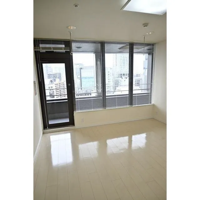 Shibuya Property Tower - Interior - ["Window", "Fixture", "Hall"]