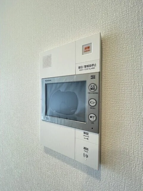 Stylio Kamata West - Interior - ["Electronic device", "Technology", "Machine"]