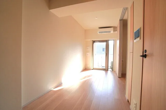 Livio Maison Ochanomizu EAST - Interior - ["Flooring", "Floor", "Wood flooring"]