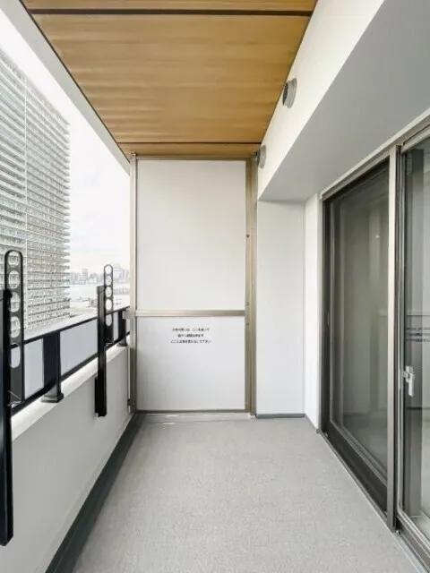 Royal Parks Ariake - Interior - ["Flooring", "Floor", "Interior design"]