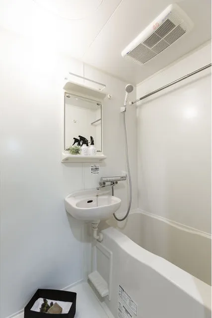 Gala Place Kinshicho - Interior - ["Tap", "Building", "Plumbing fixture"]