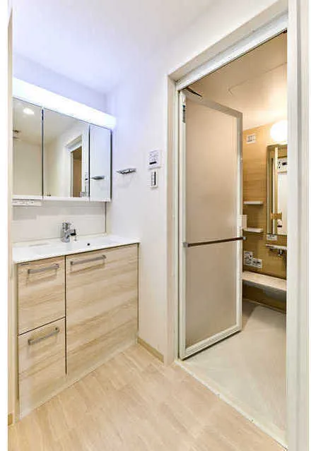 Comforia Hikifune - Interior - ["Flooring", "Interior design", "Wood"]