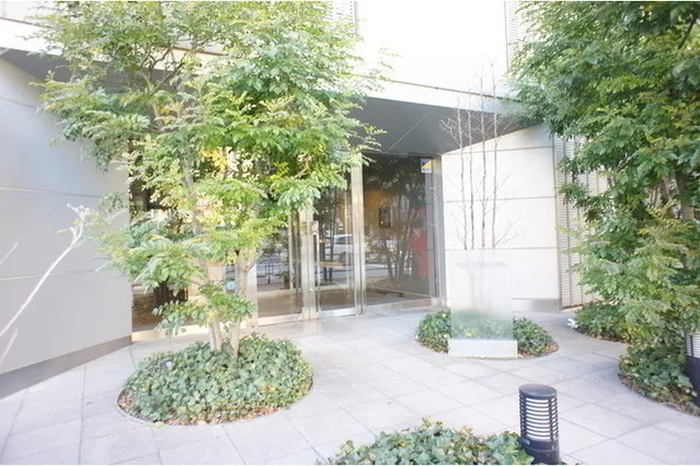 CASSIA - Exterior - ["Plant", "Building", "Fixture"]