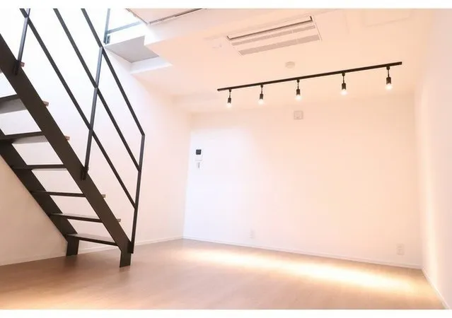 KDX Residence Kichijoji - Interior - ["Ceiling", "Wood flooring", "Light fixture"]
