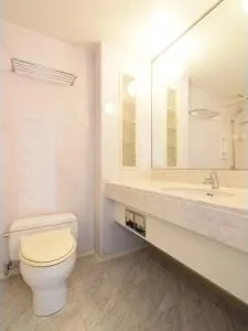 Shinagawa Prince Residence - Interior - ["Wall", "Flooring", "Bathroom"]