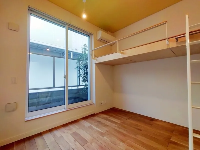 CASA BRICKS Jiyugaoka - Interior - ["Flooring", "Wood", "Floor"]