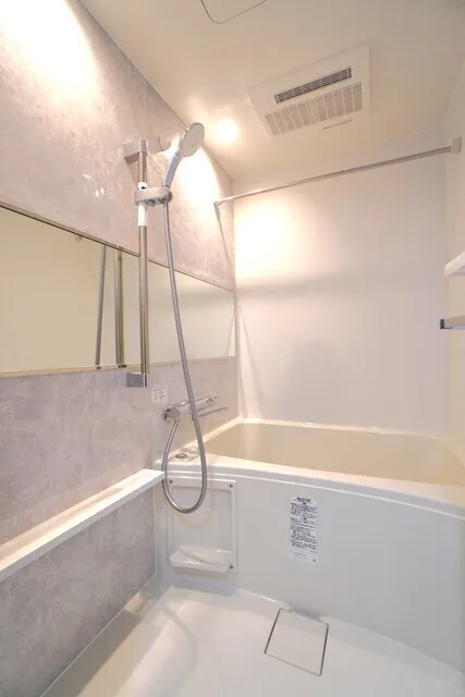 CREATIF Bunkyo Sendagi - Interior - ["Plumbing fixture", "Flooring", "Floor"]
