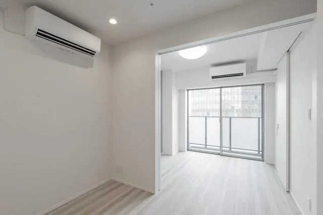 BRICK RESIDENCE Minamiaoyama - Interior - ["Property", "Fixture", "Wood"]