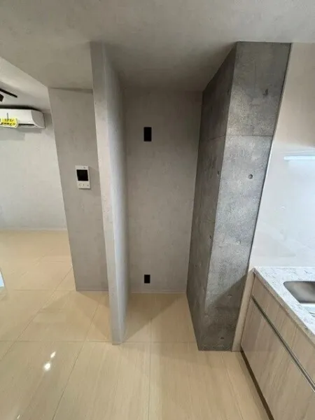 EXAM AKASAKA - Interior - ["Flooring", "Floor", "Composite material"]