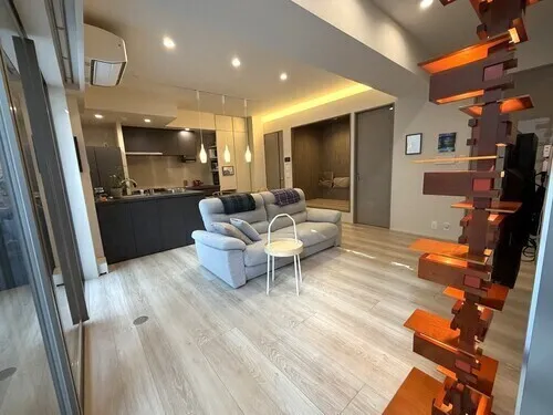 Ferris Court Jiyugaoka - Design - ["Interior design", "Flooring", "Floor"]