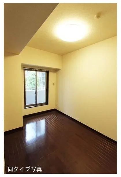 Comforia Tamachi - Interior - ["Flooring", "Floor", "Wood"]