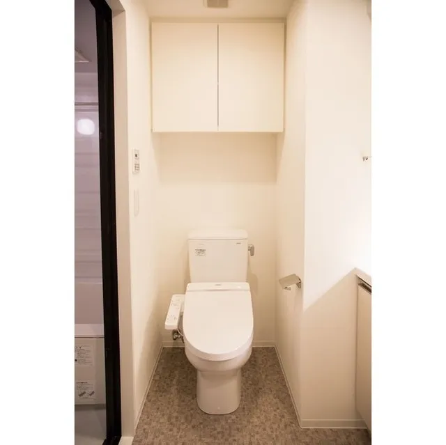 Comforia Shibuya West - Interior - ["Toilet", "Toilet seat", "Bathroom"]