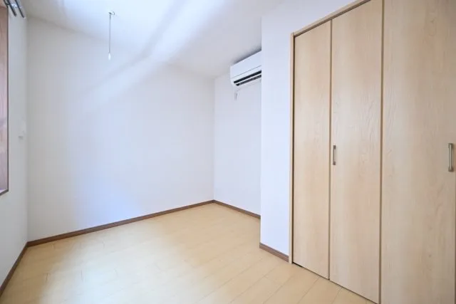 CENTRAL GARDEN RESIDENCE TOKYO - Interior - ["Flooring", "Floor", "Wood"]