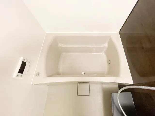 Preasvelta Minowa - Interior - ["Bathroom", "Plumbing fixture", "Plumbing"]