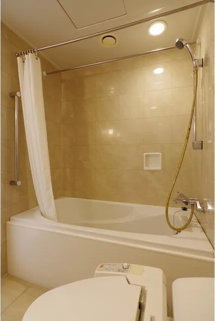 Frontier Residence The Tower Shinagawa - Interior - ["Shower head", "Plumbing fixture", "Shower"]
