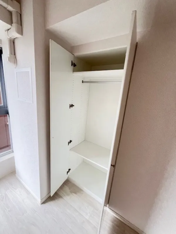 West Park Tower Ikebukuro - Interior - ["Wood", "Flooring", "Floor"]