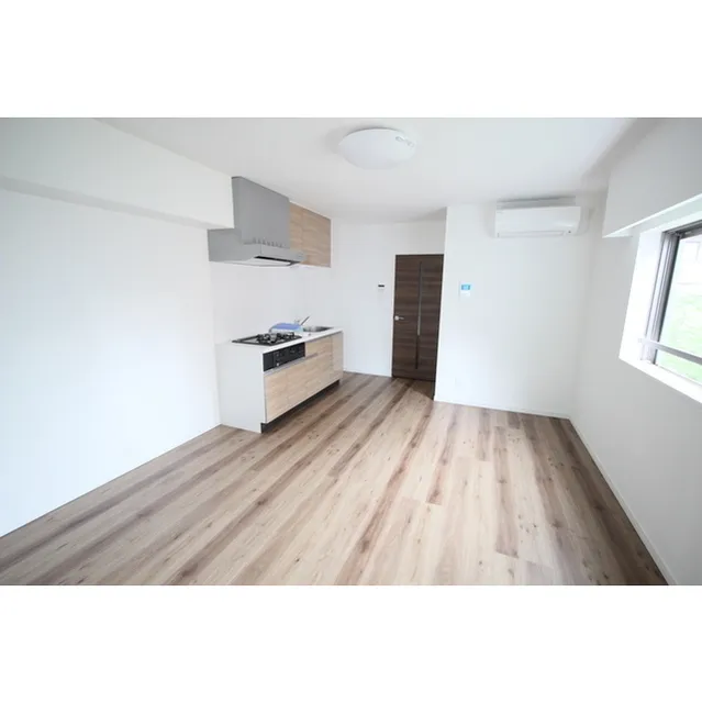 Medio Tsukishima - Interior - ["Floor", "White", "Property"]
