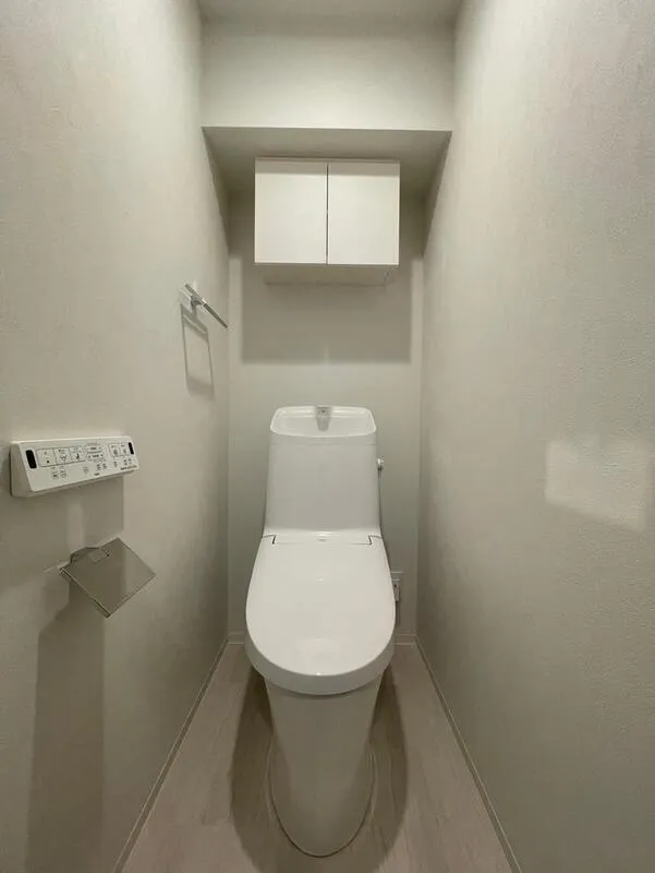 RUMIX Kitashinagawa - Interior - ["Toilet seat", "Toilet", "Flooring"]