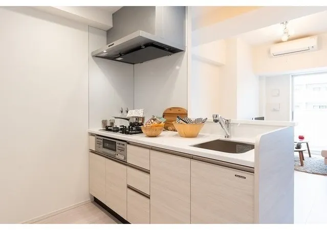 Comforia Takenotsuka East - Interior - ["Kitchen", "Countertop", "Kitchen Appliance"]